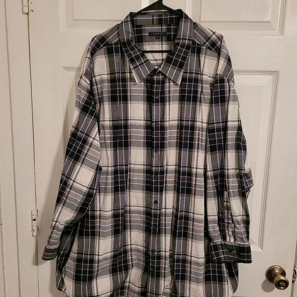 synrgy Other - Synergy long sleeve men's button up shirt